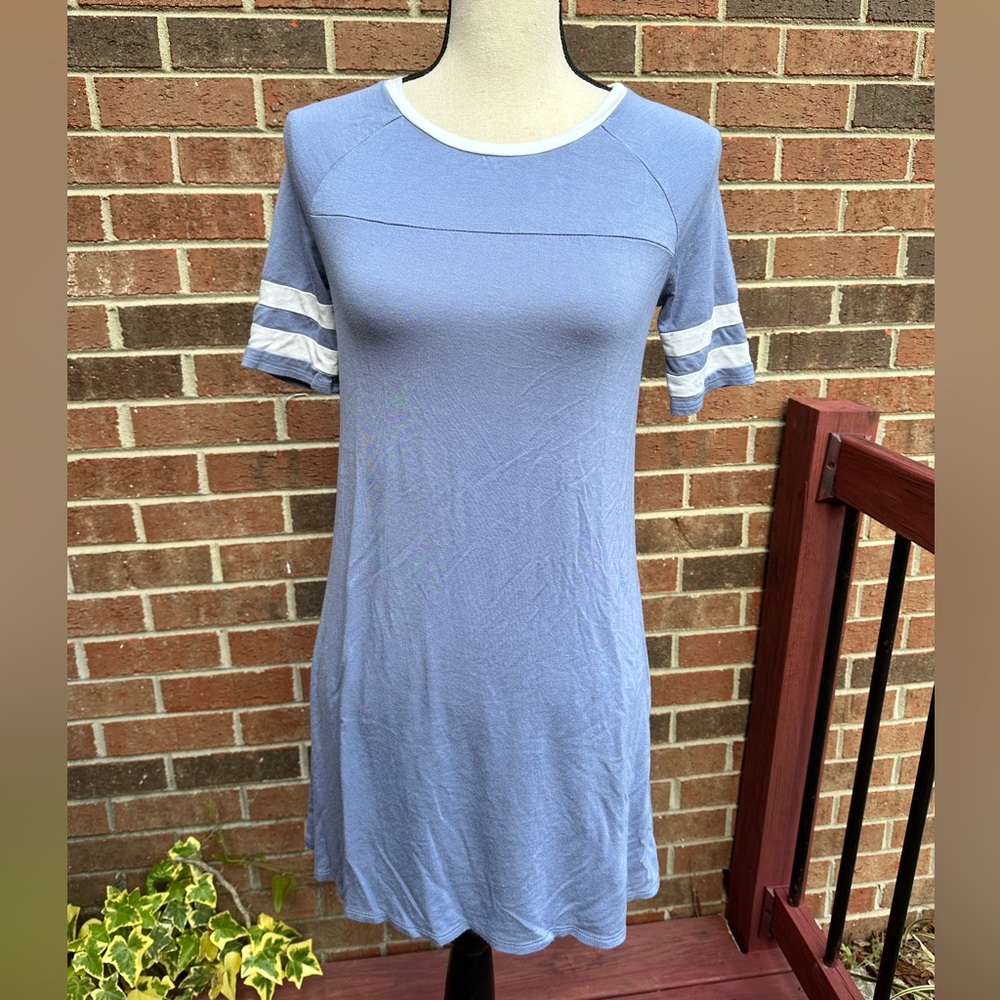 Jersey T-shirt dress. Super soft baby. Blue size XS
